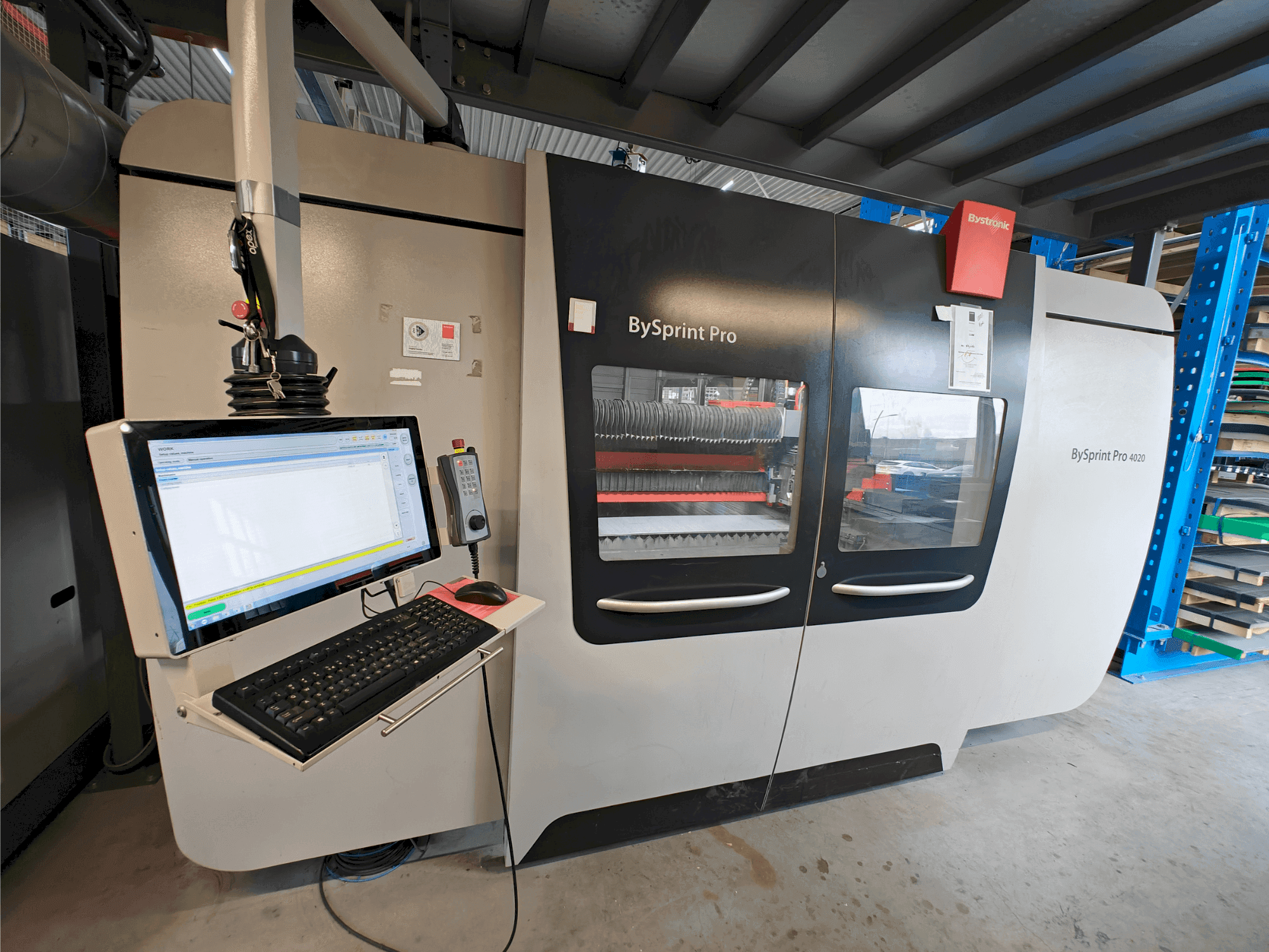 Front view of Bystronic Bysprint Pro 4020 machine