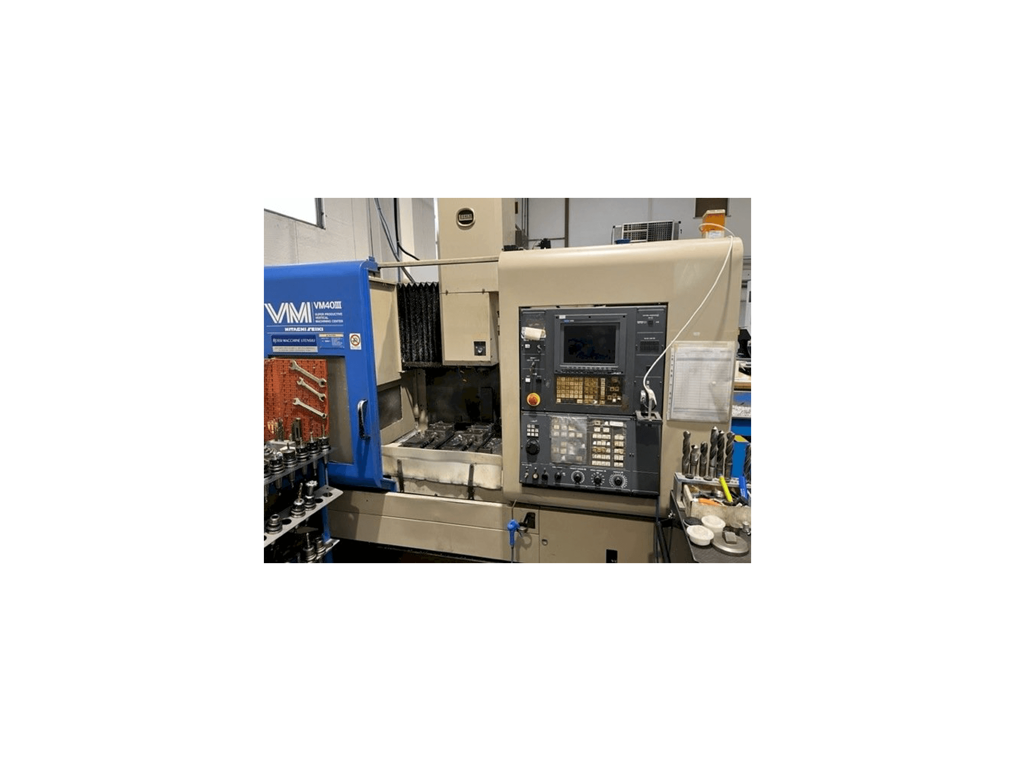 Front view of HITACHI SEIKI VM40 machine