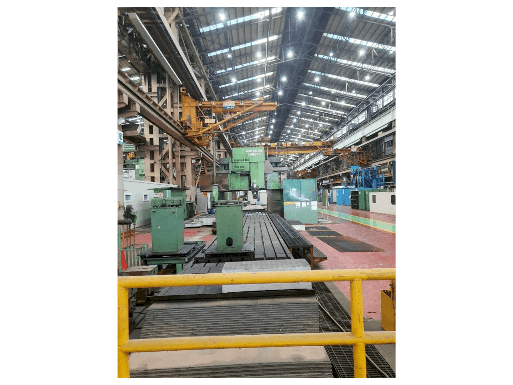 Front view of WALDRICH COBURG - machine