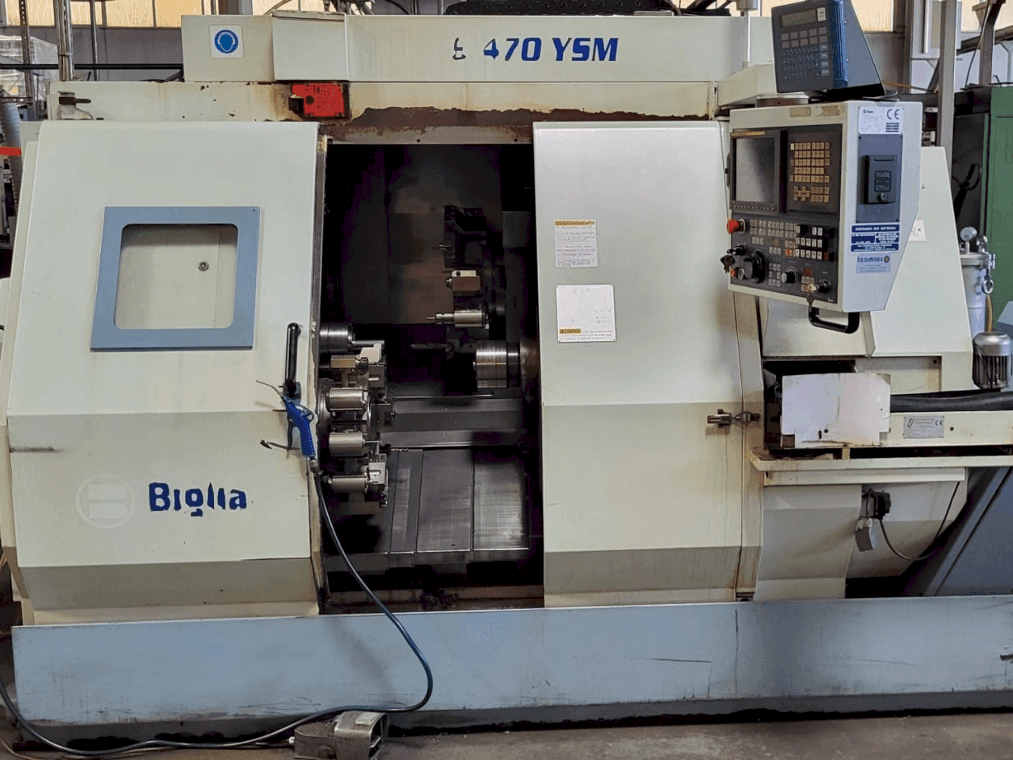 Front view of Biglia B470 YSM machine