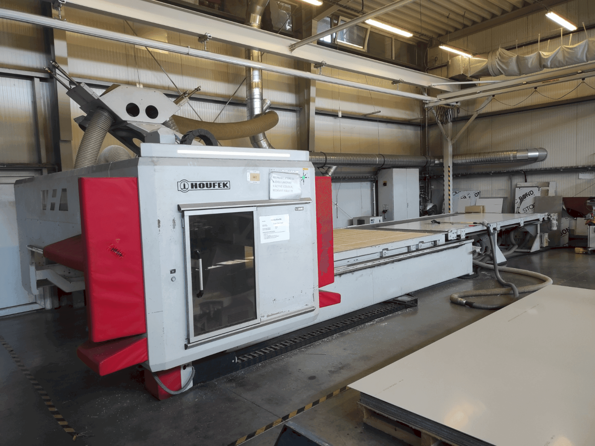 Front view of Houfek Scorpion 422102-R3 machine