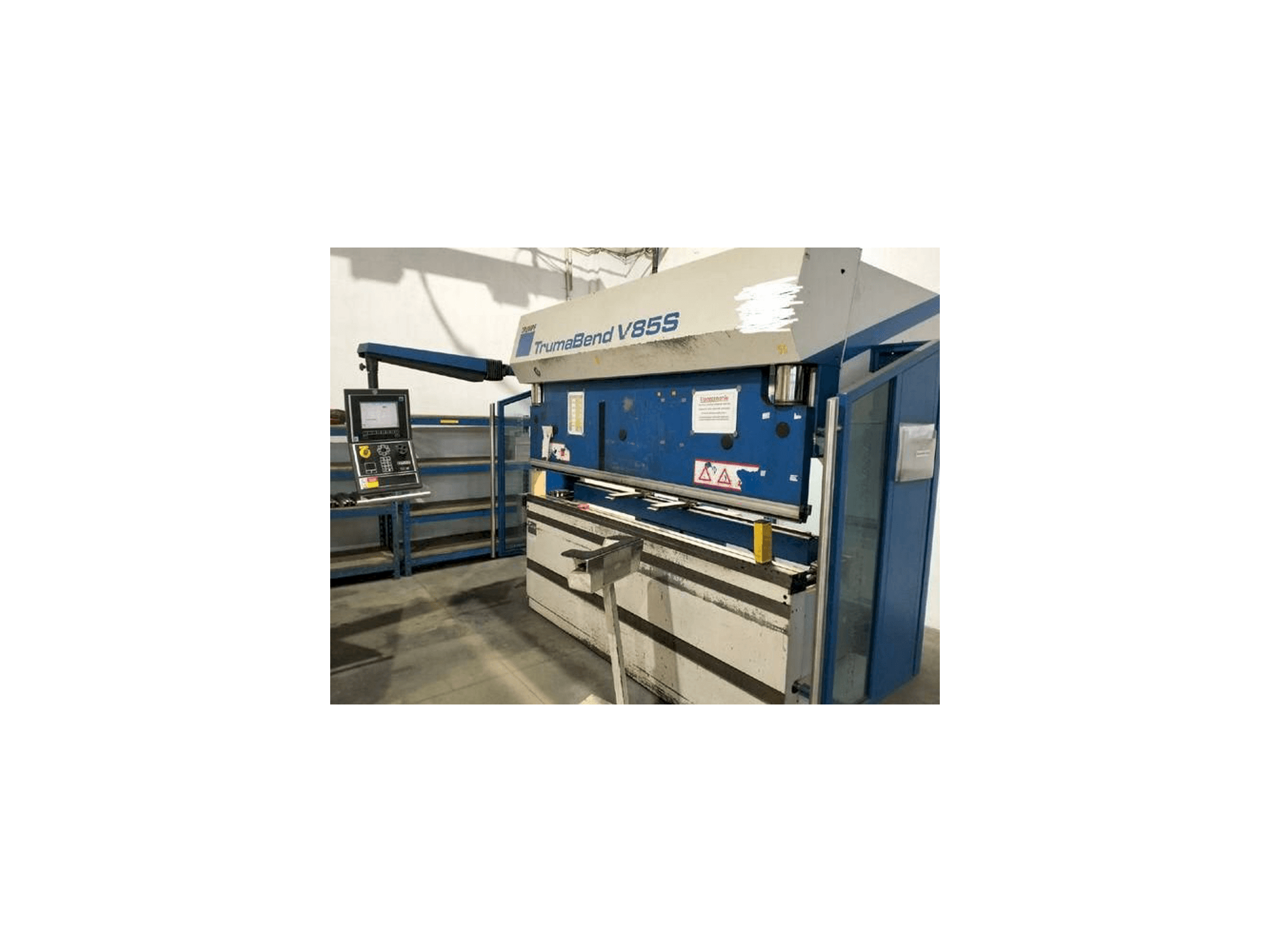 Front view of Trumpf TrumaBend V85S machine