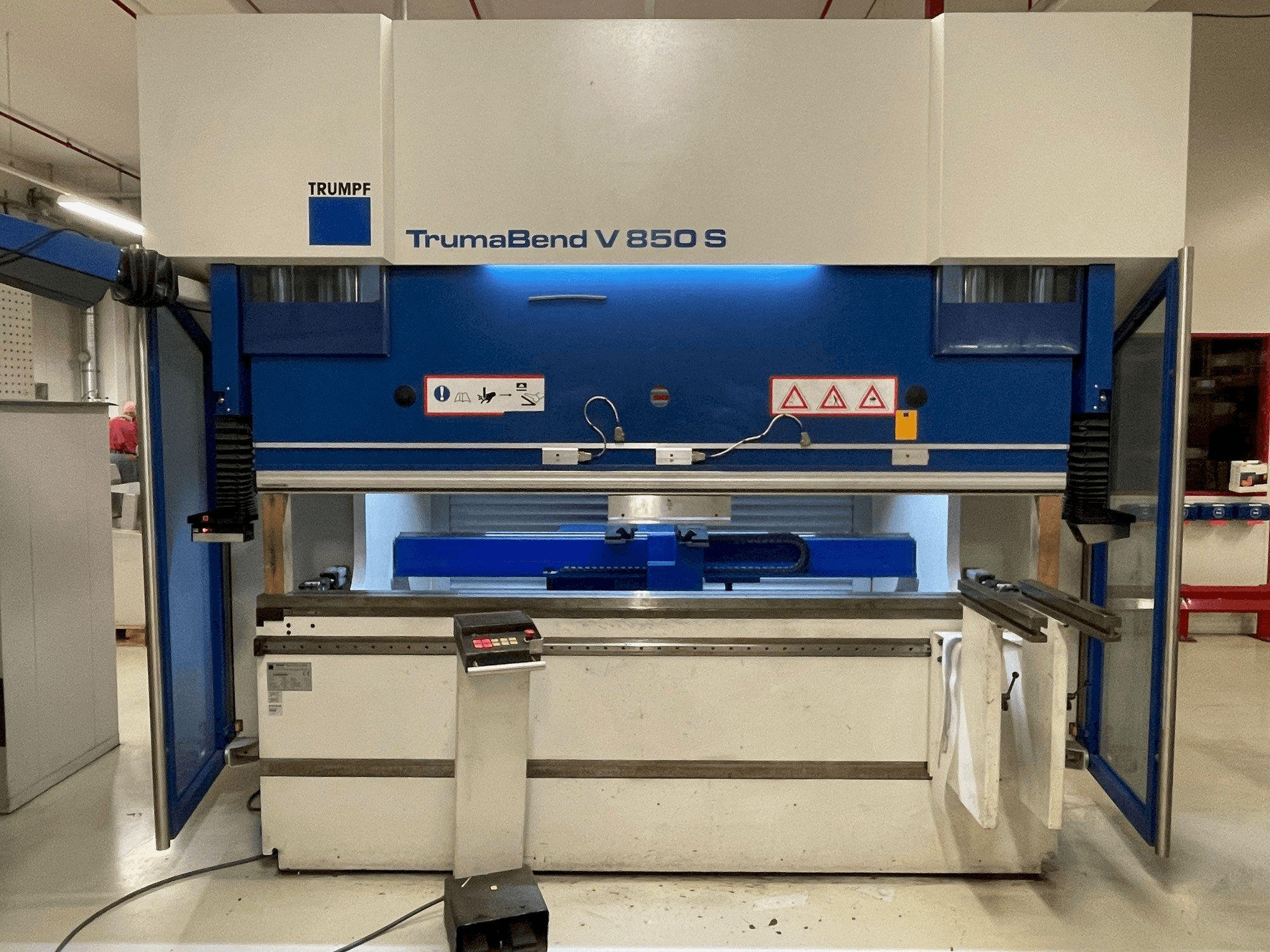 Front view of TRUMPF TrumaBend V 850SX machine