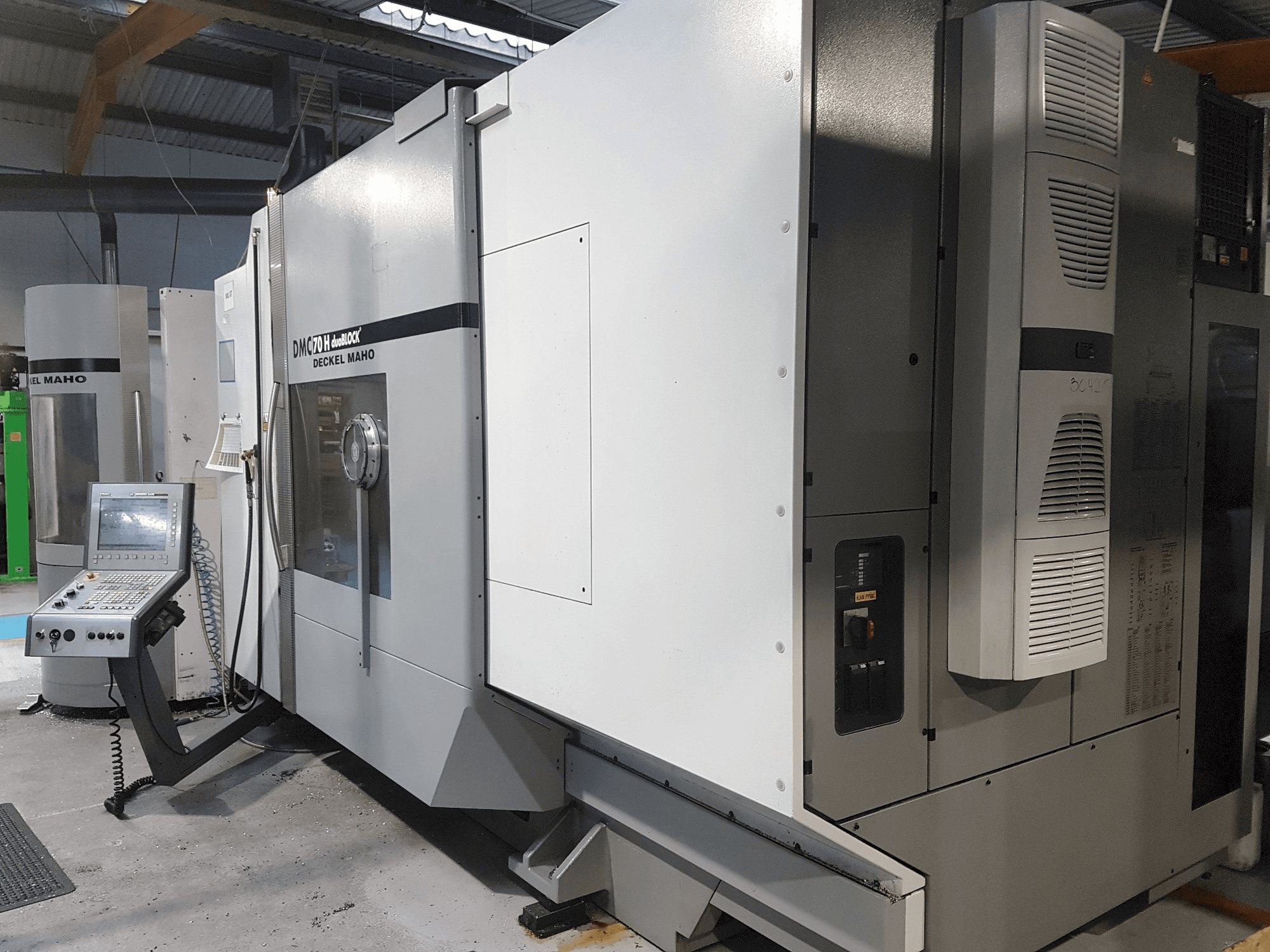 Front view of DECKEL MAHO DMC 70 H duoBlock machine