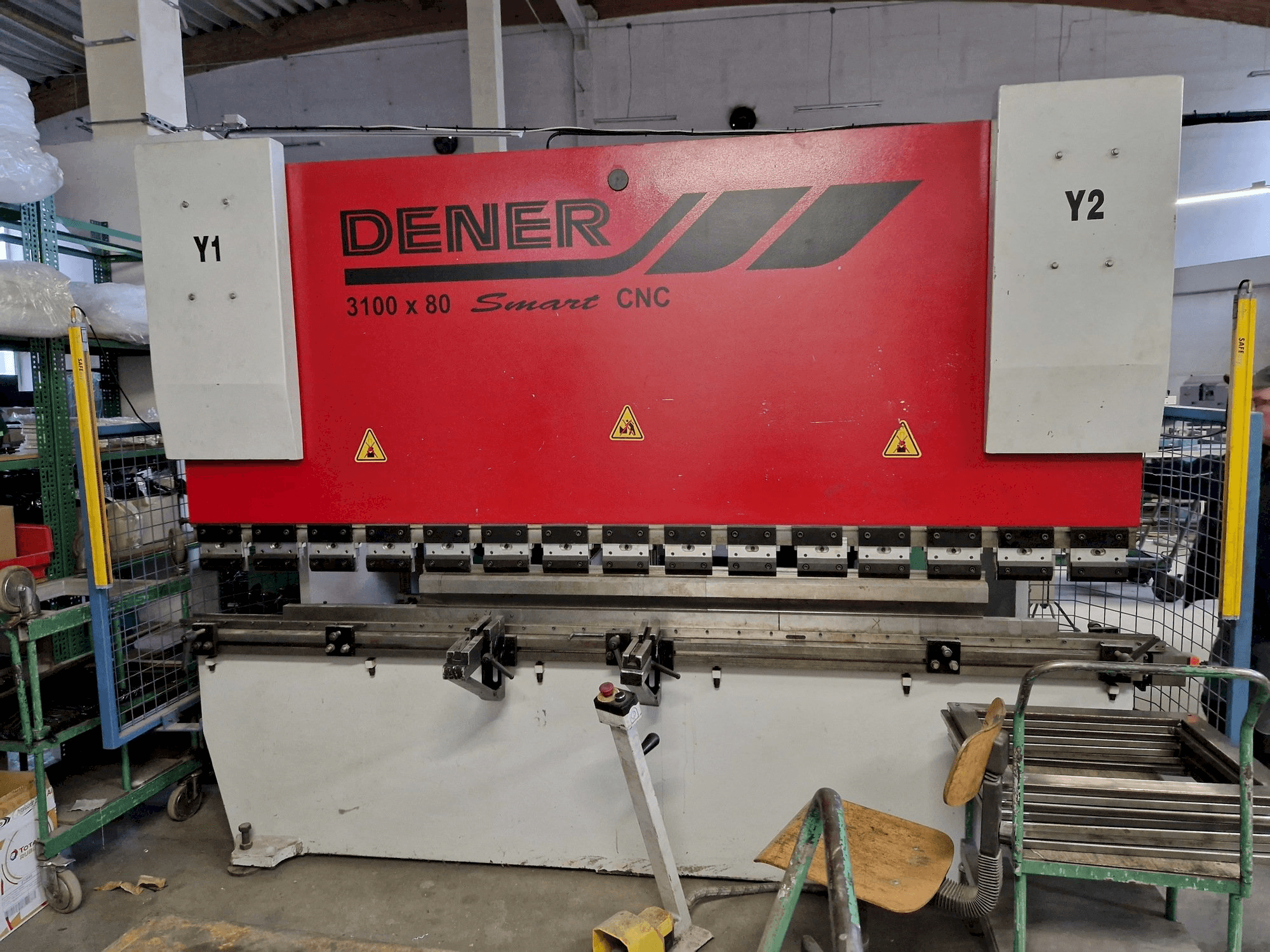 Front view of DENER DMP-80/30 - SMART machine