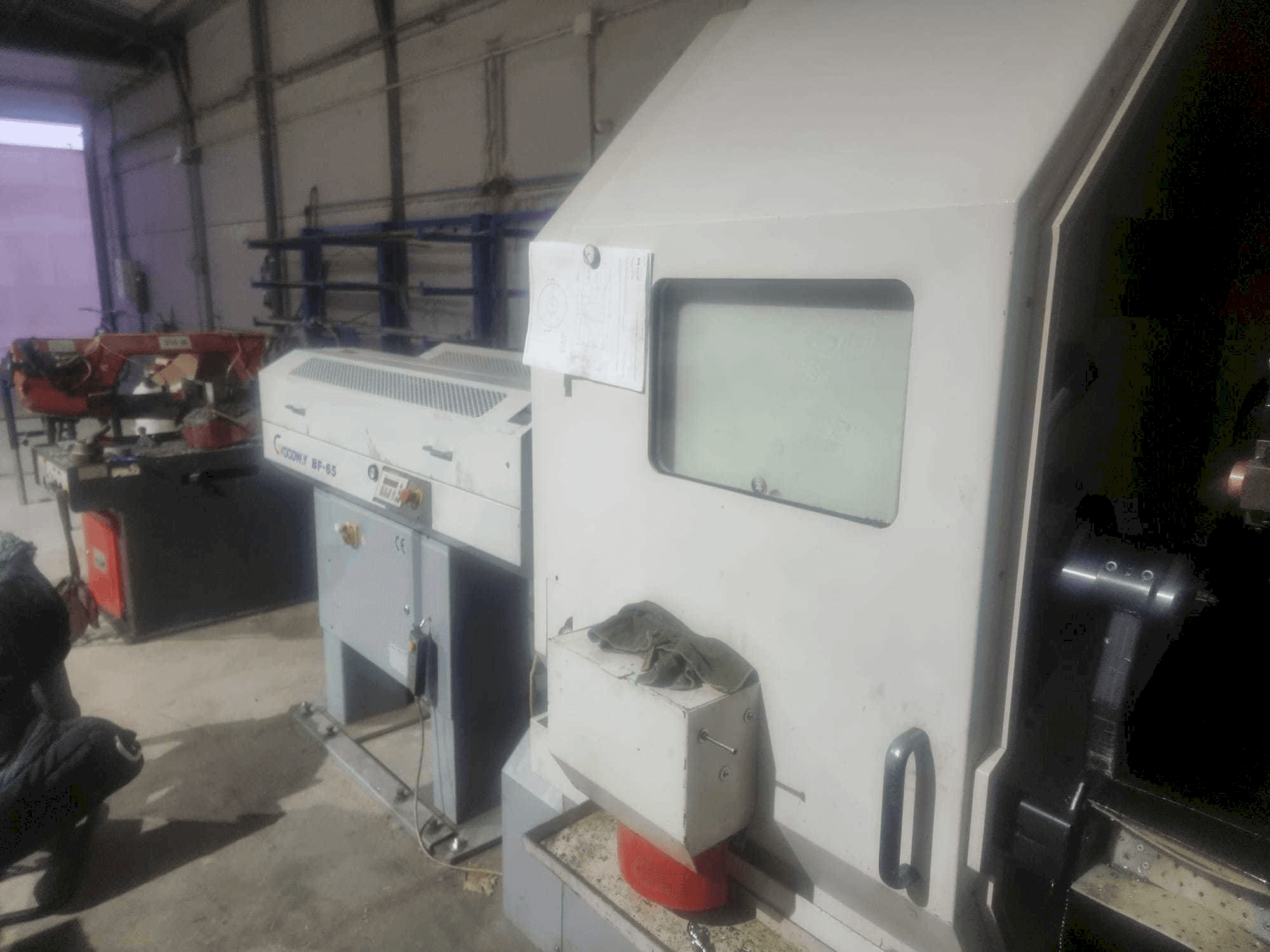 Right side view of Goodway MSY 280 machine