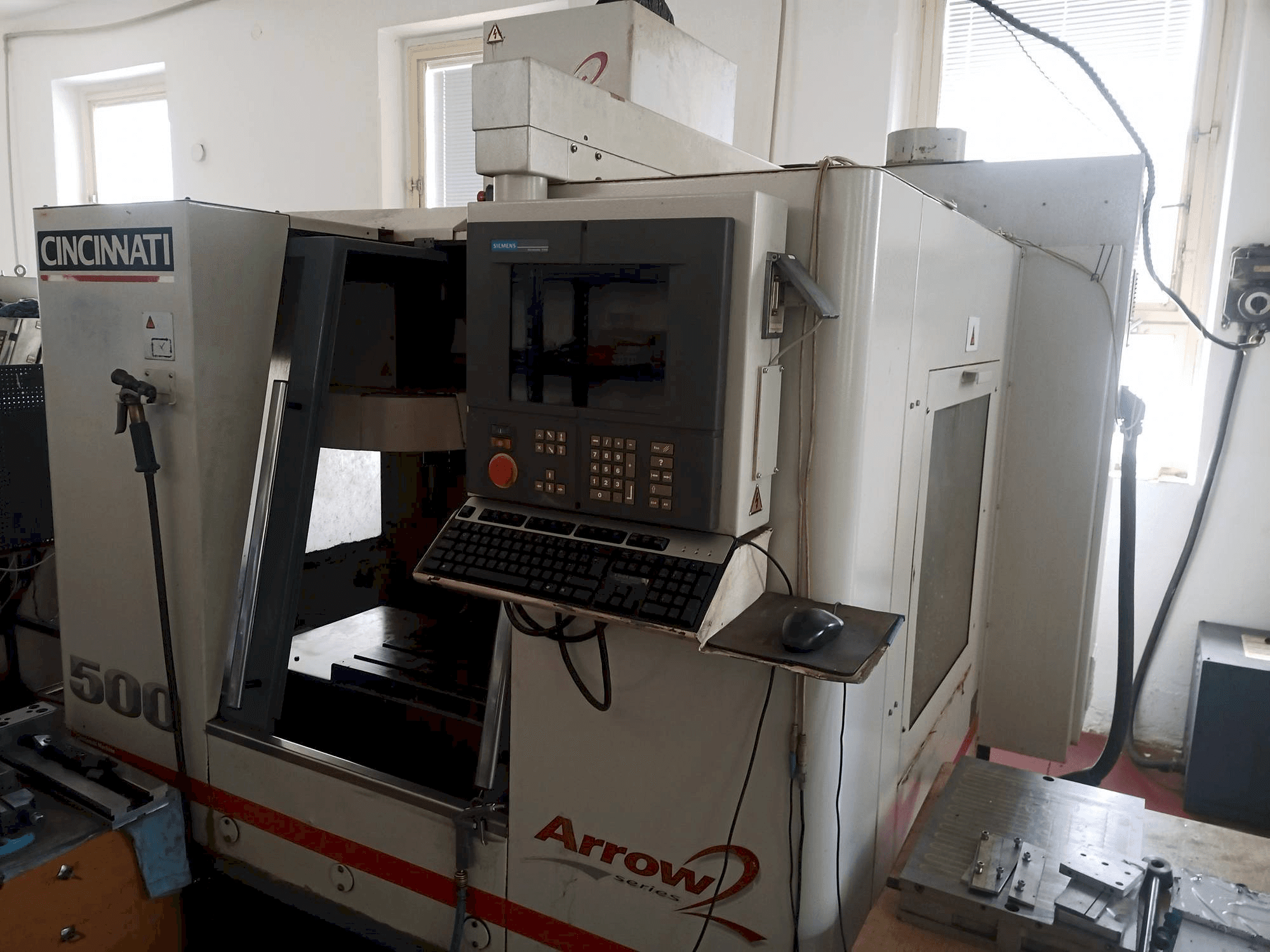 Front view of Cincinnati Arrow 2 machine