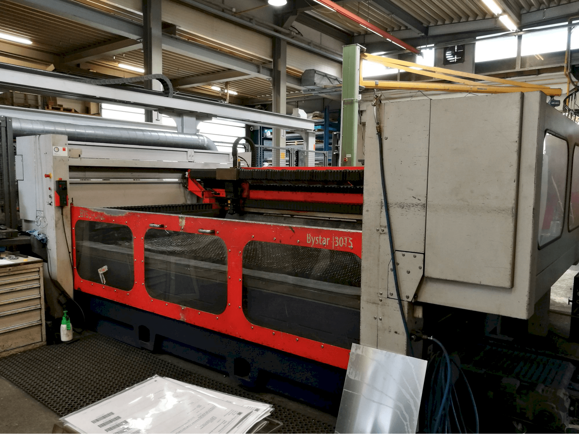 Right view of Bystronic Bystar 3015 Machine