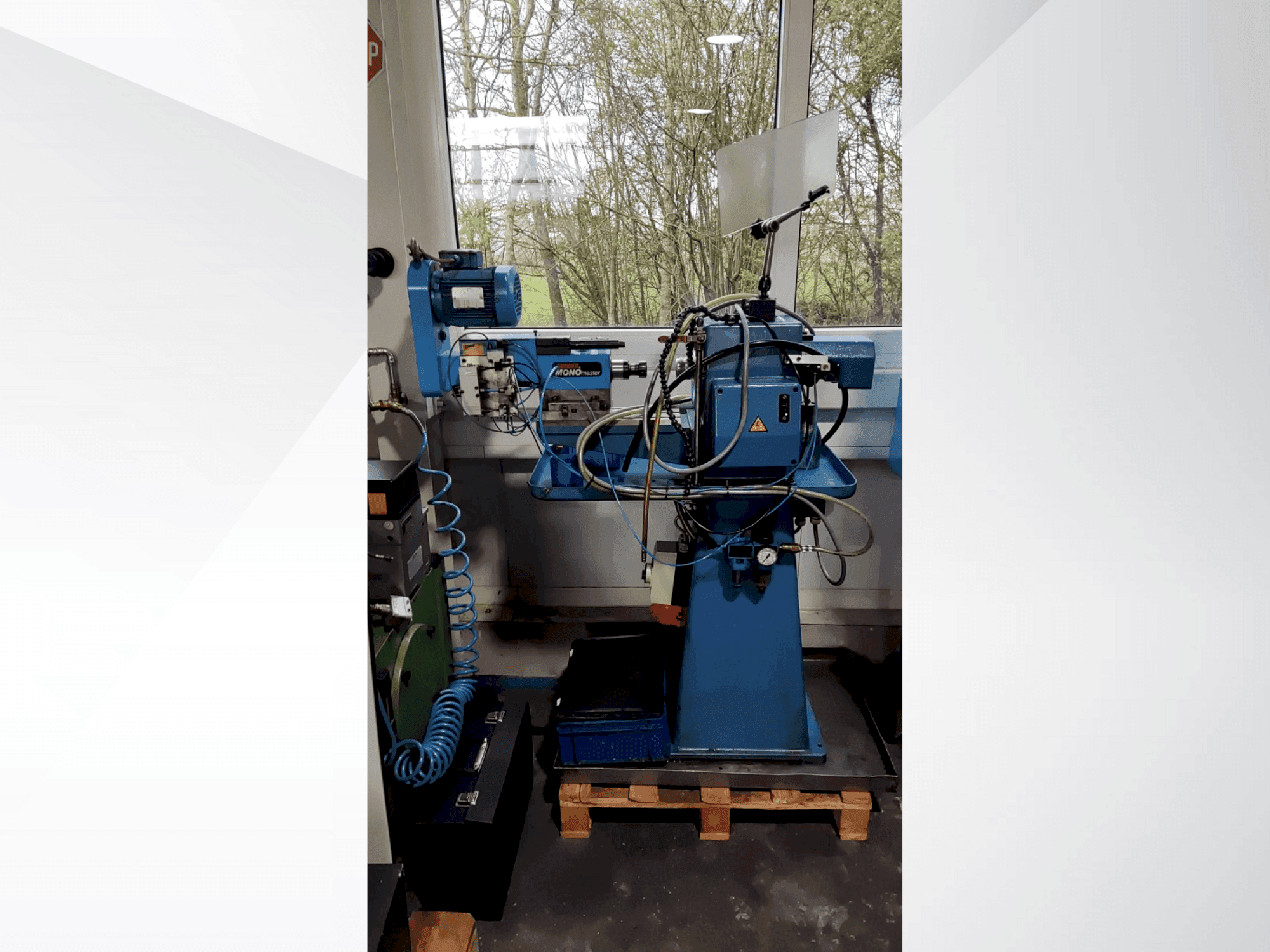 Front view of Scherer - Feinbau PM1-FZ machine