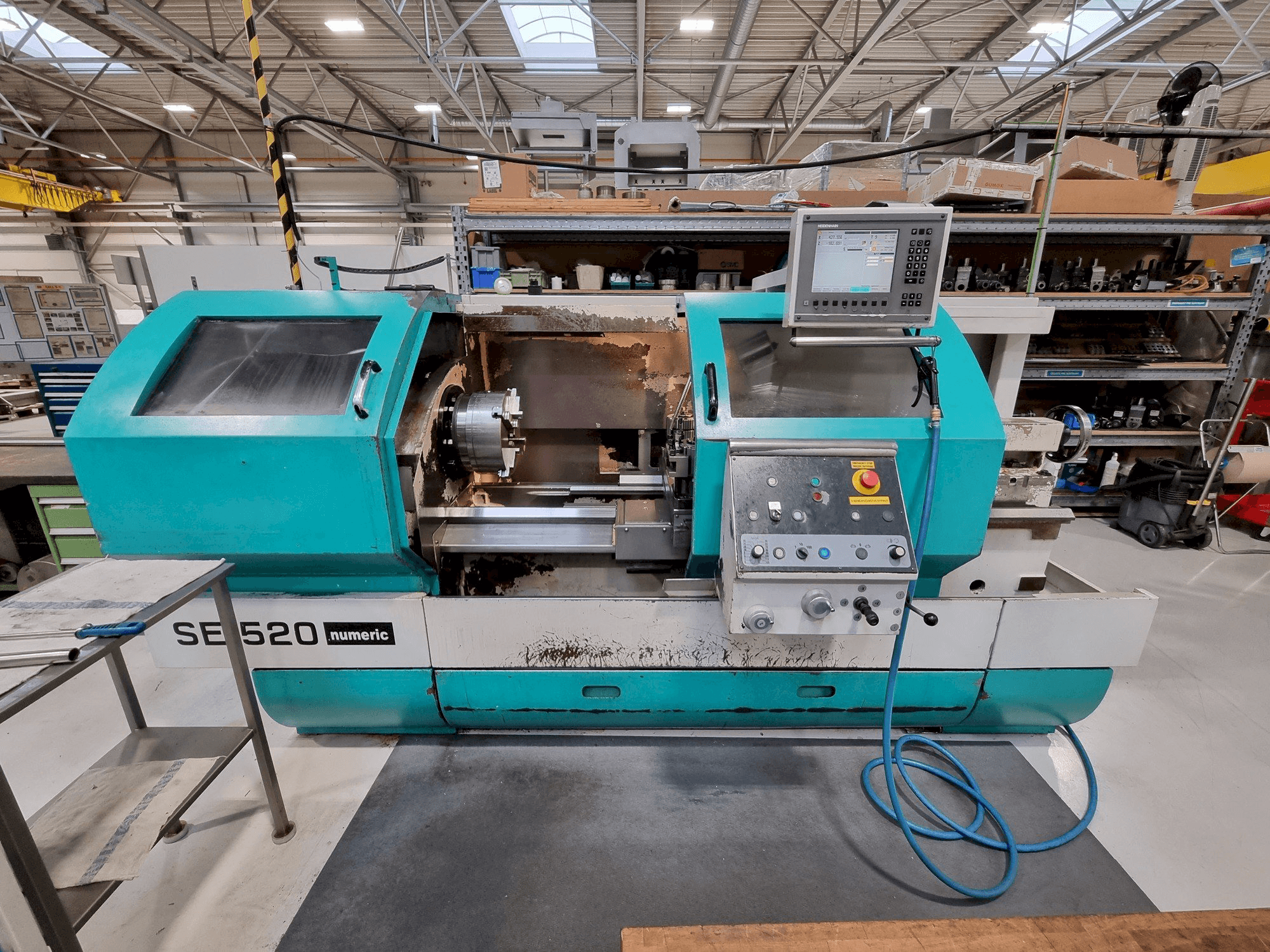 Front view of TRENS SE 520 Numeric machine