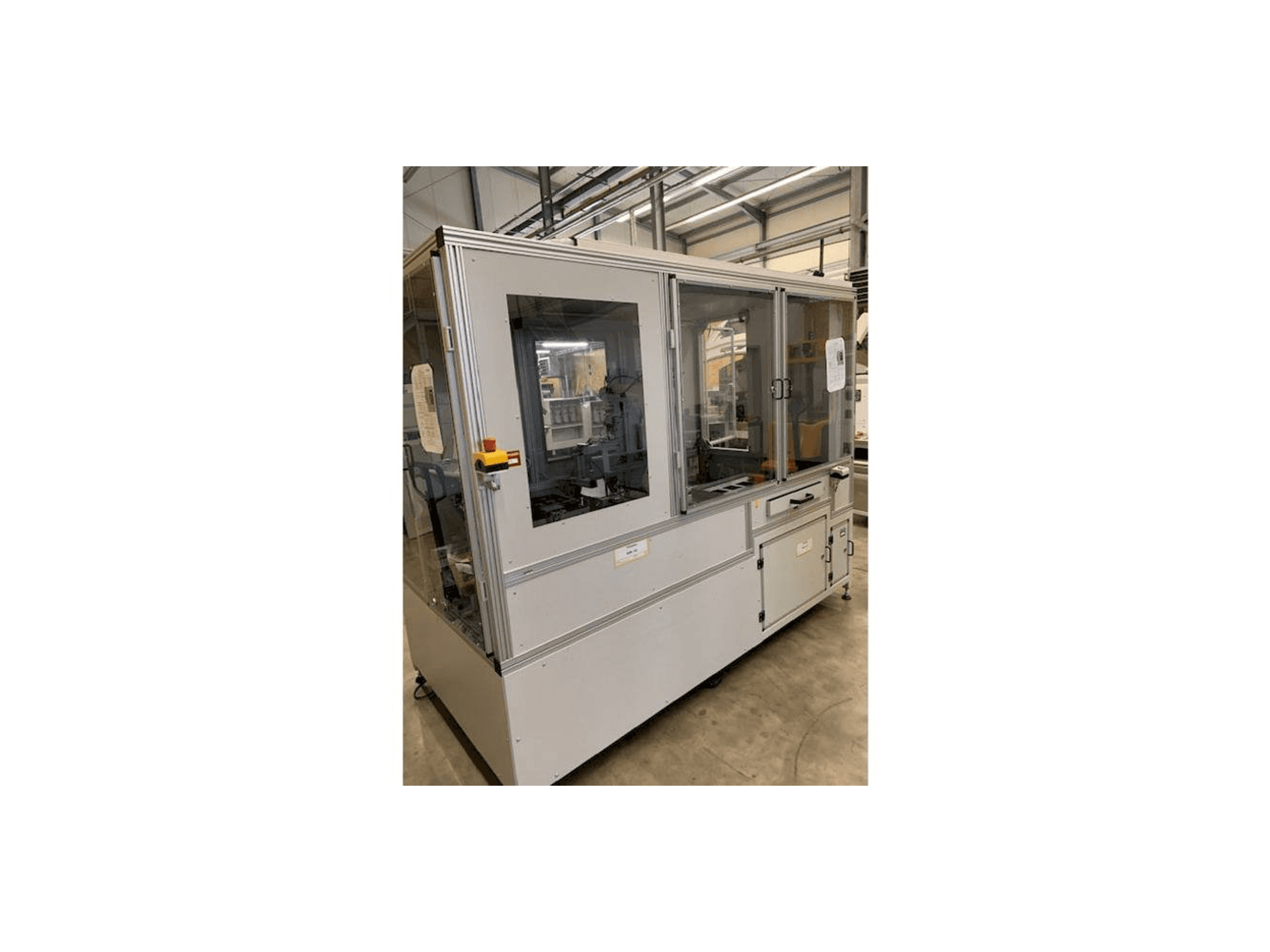 Left side view of SEHO Robot cell sorting station machine