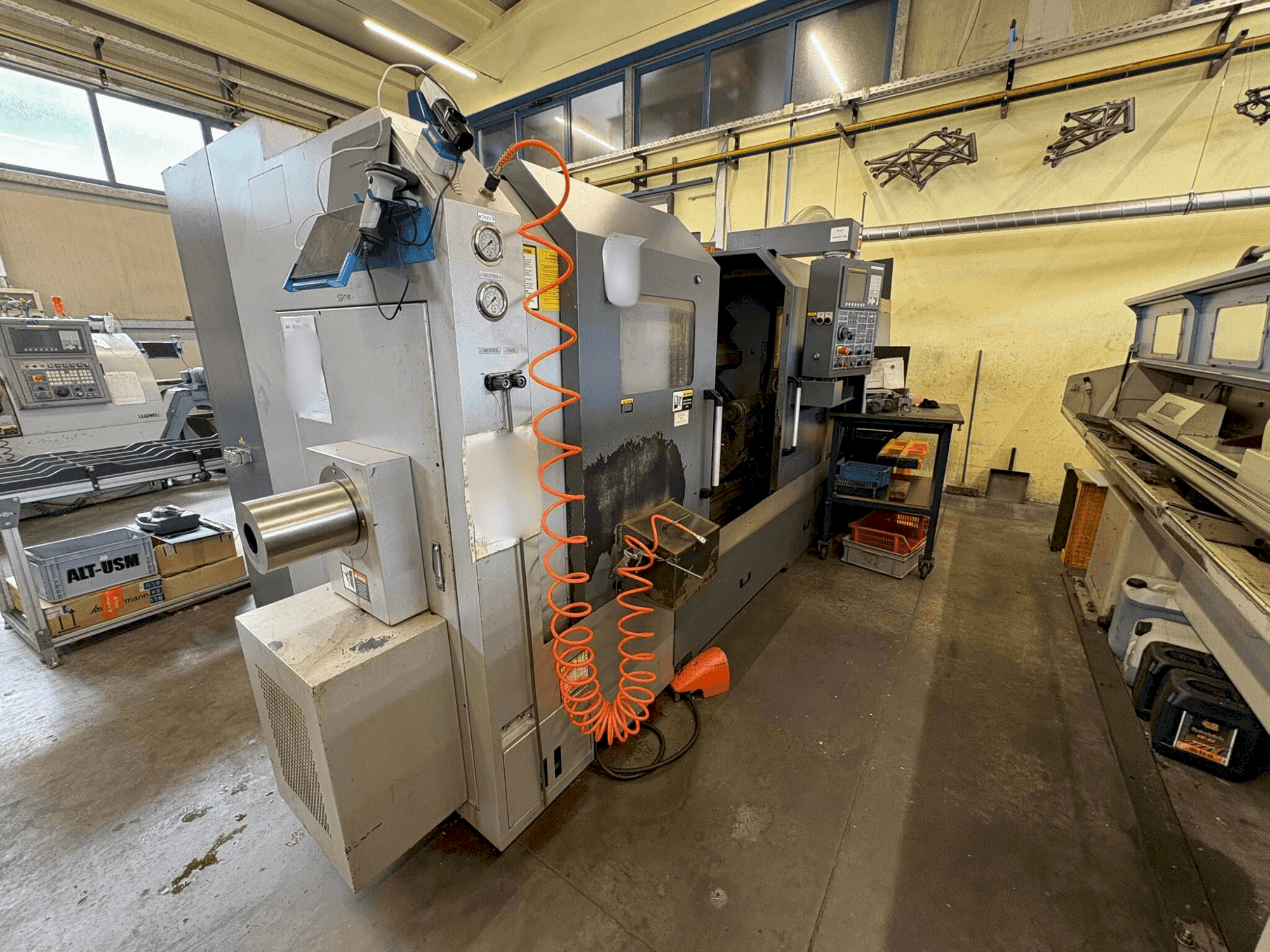 Front view of Leadwell T7-M machine