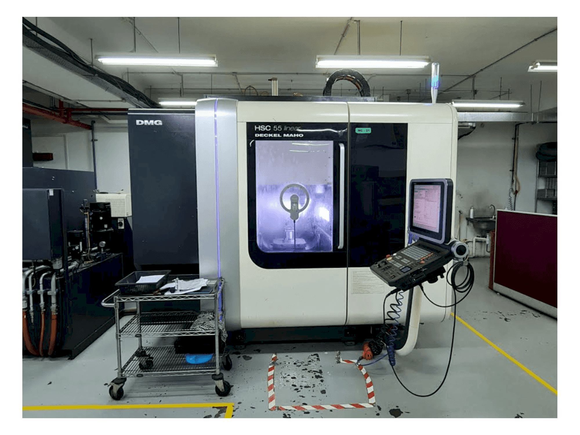 Front view of DECKEL MAHO HSC 55 linear machine