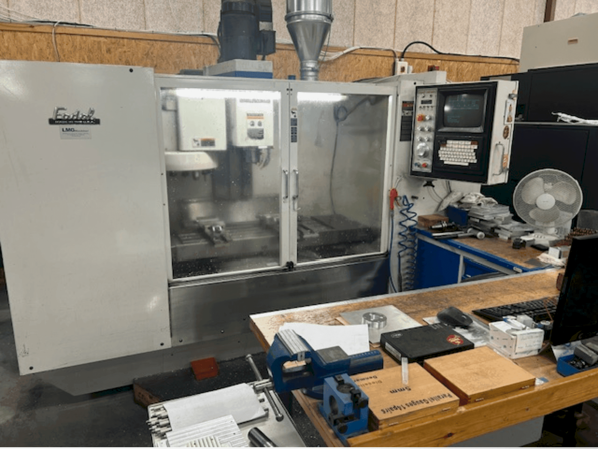 Front view of FADAL 906-1 machine