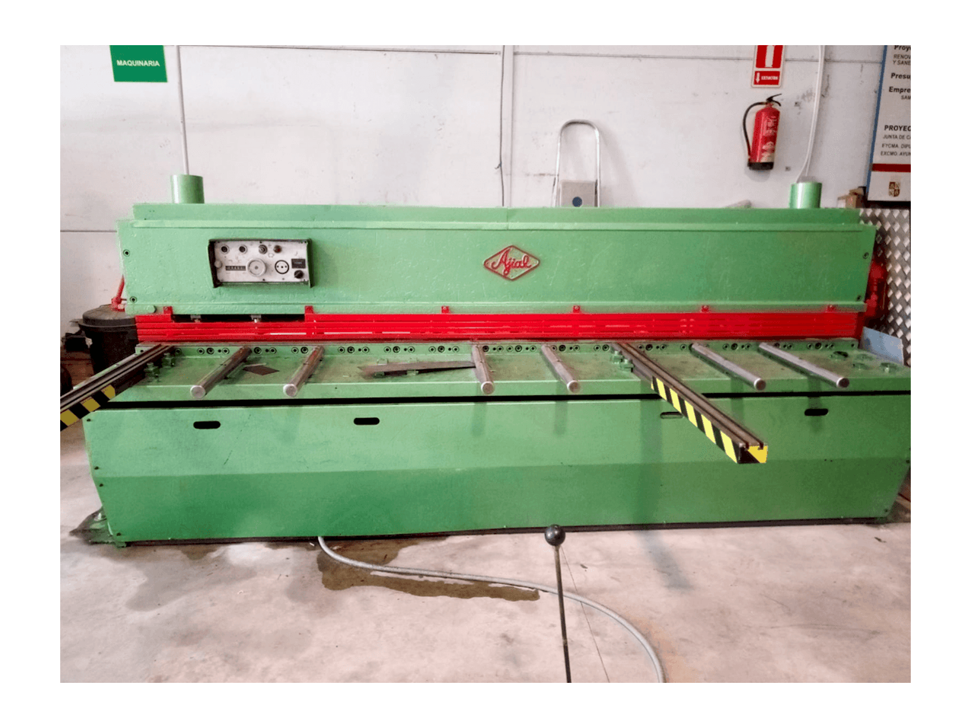 Front view of Ajial 630 CA machine