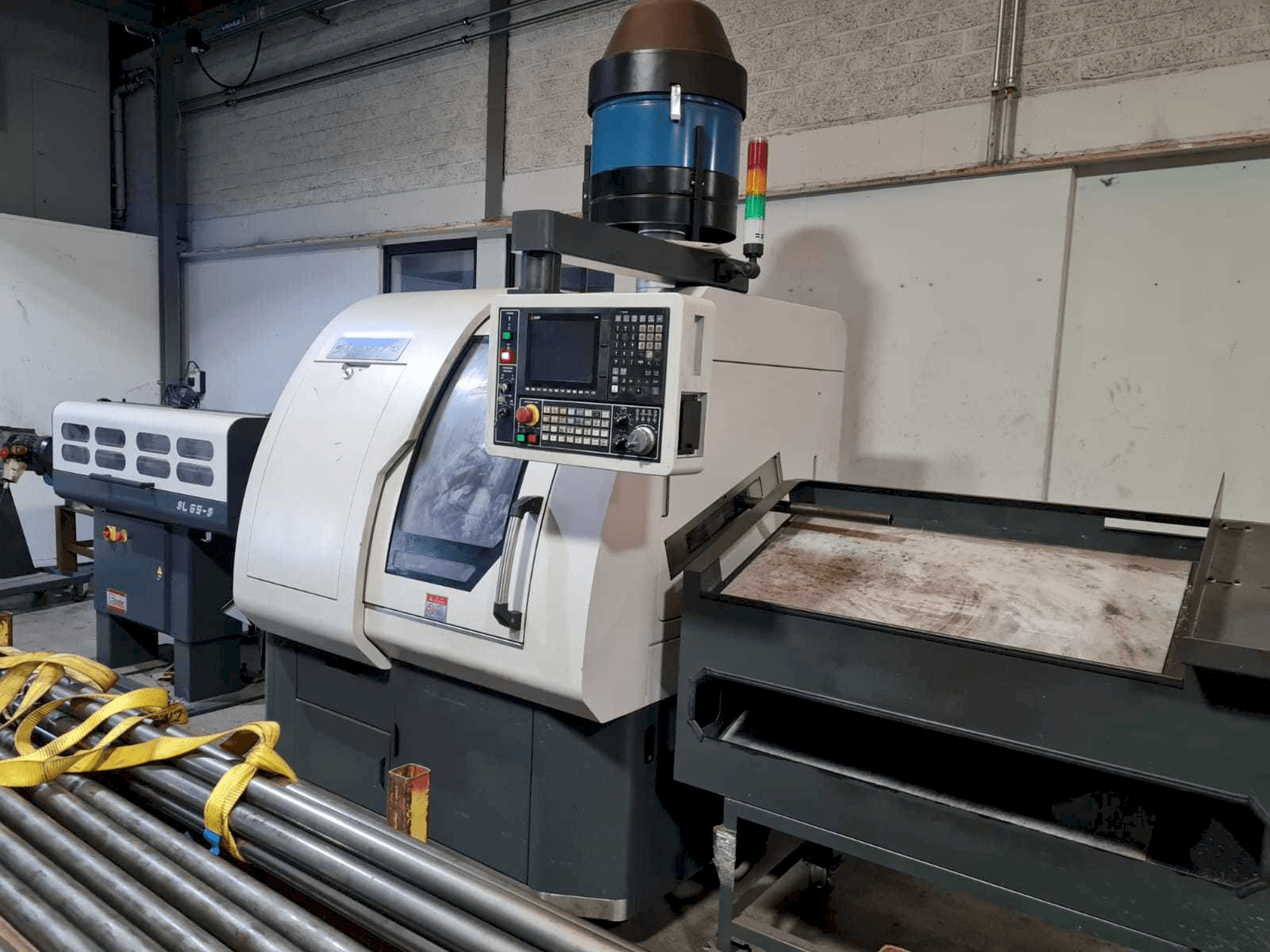 Front view of Ray Feng RC32 machine