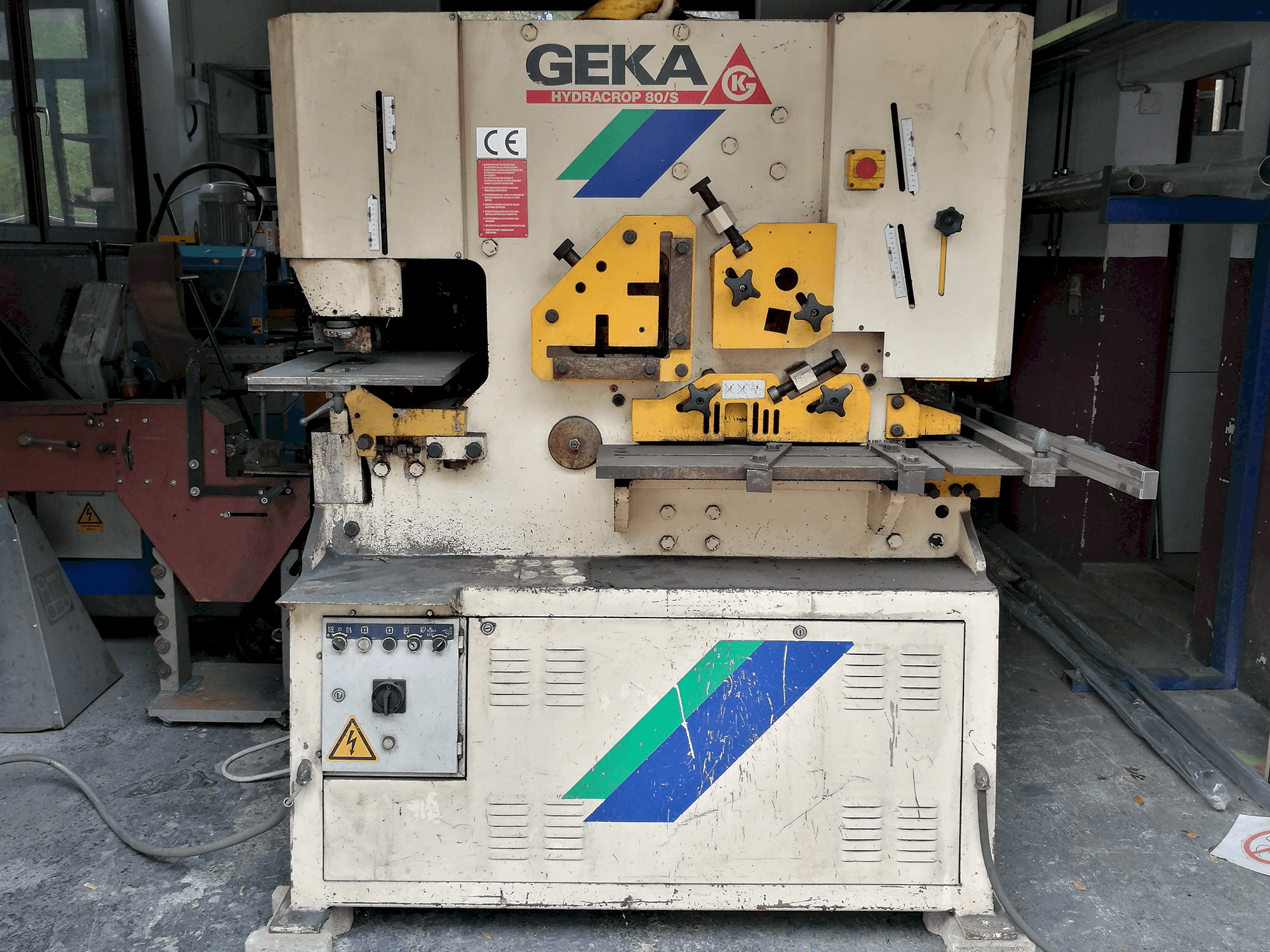 Front view of GEKA HYDRACROP 80/S Machine