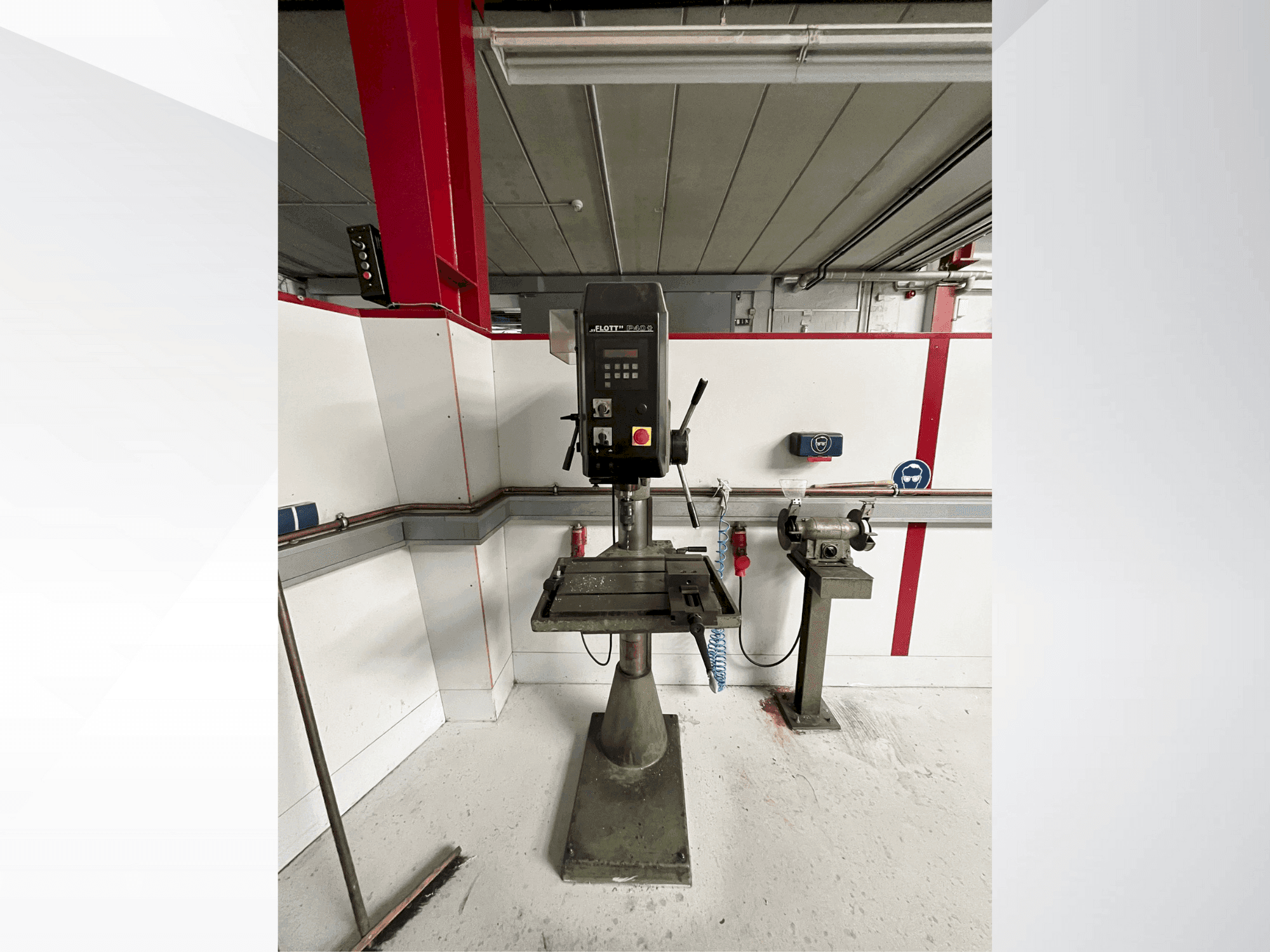 Front view of Hahn+Kolb Flott P40 machine