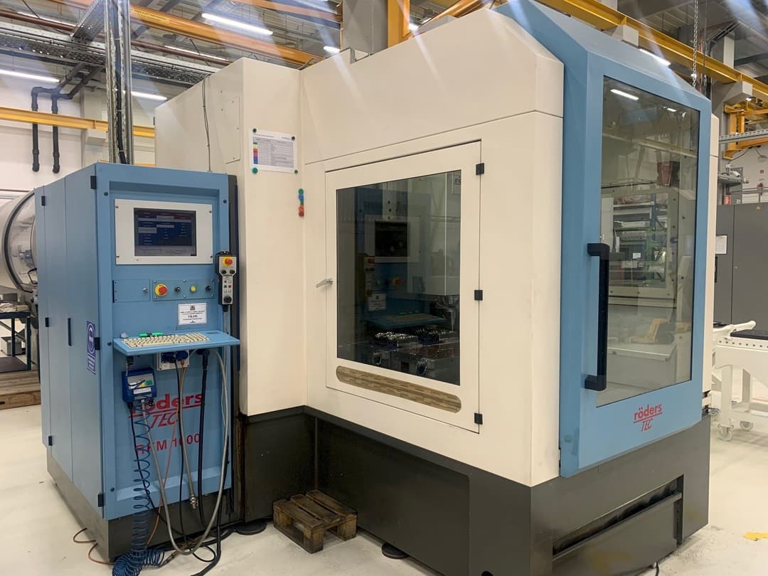 Röders RFM 1000-2 Vertical Machining center