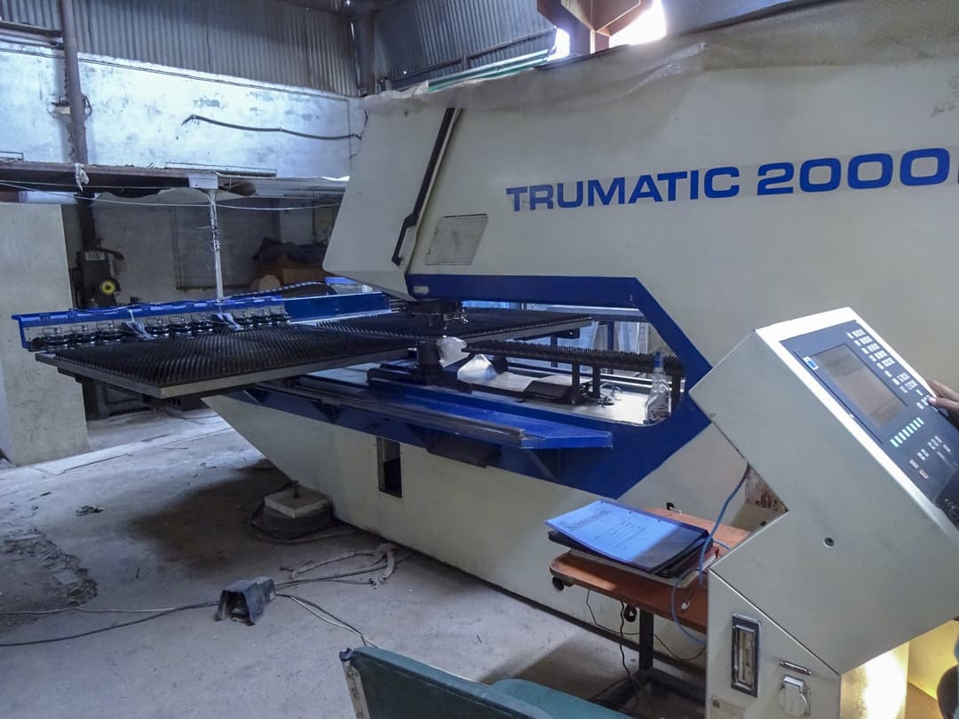 Trumatic Machine Trumpf Trumatic 2000 R Turret Punching Machine